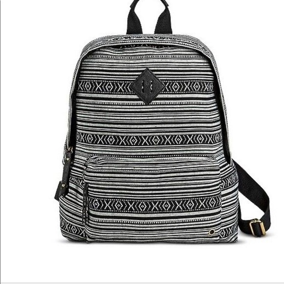 Bueno Handbags - Black & Gray Aztec Bueno Backpack